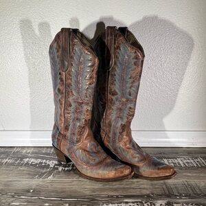 CORRAL Women's Distressed Cognac Full Stitch Snip Toe Cowgirl Boots A2902